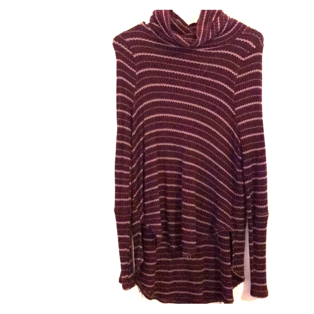 Loose high necked sweater by p+s+